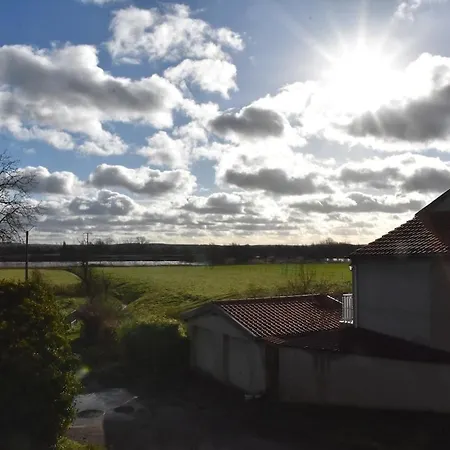 Le Nid Des Cigognes Avec Terrace Lejlighed