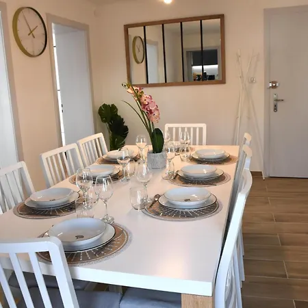 Le Nid Des Cigognes Avec Terrace شقة *