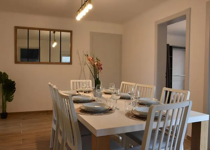 Le Nid Des Cigognes Avec Terrace Apartmán