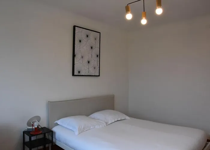 Le Nid Des Cigognes Avec Terrace Apartmán